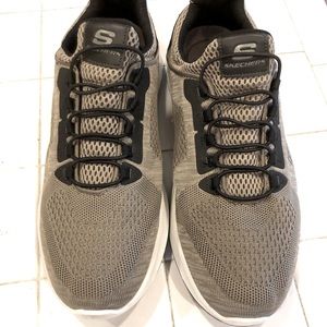 Sketchers Men’s Delson-Brewton Sneakers